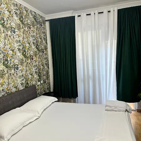 Green Home Apartment